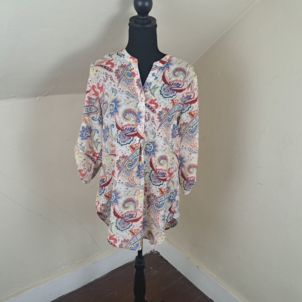 Antilia Femme Multi-Colored Paisley Button Up 3/4 Roll Tab Sleeve Blouse Size M